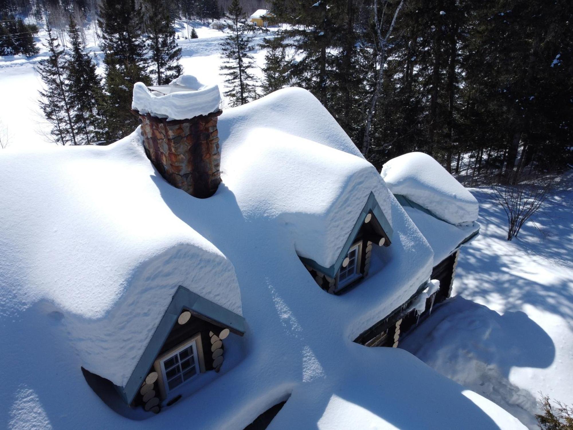 Domaine Le Bostonnais - Le Village En Bois Rond La Tuque Luaran gambar