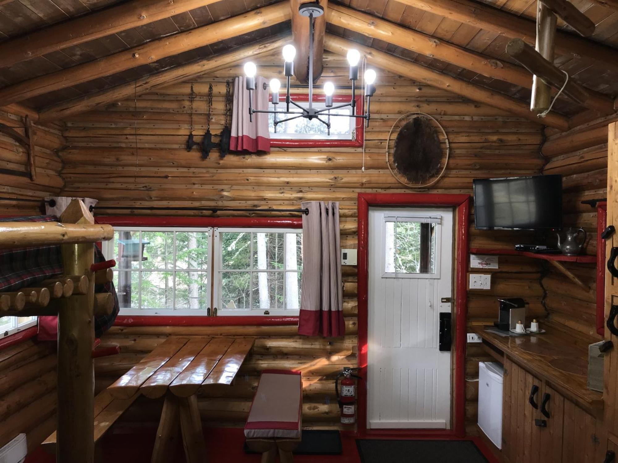 Domaine Le Bostonnais - Le Village En Bois Rond La Tuque Bilik gambar